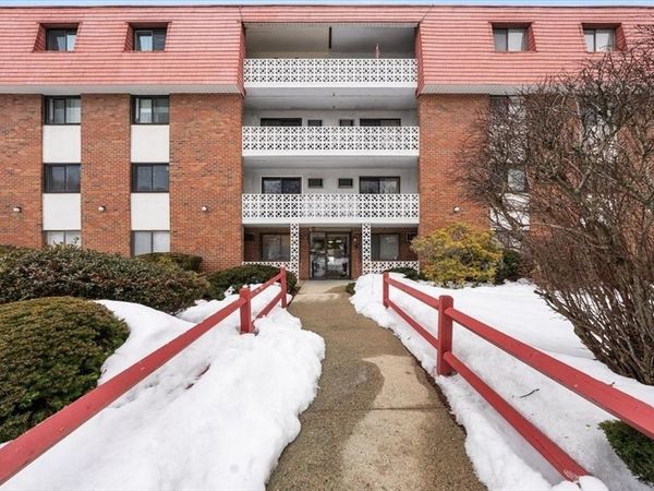 131 Pierce Street, Unit 201, Malden, MA 02148