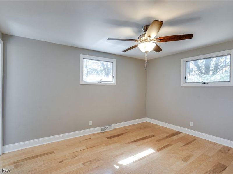 6814 Skylane Street NW, North Canton, OH 44720 Photo 17