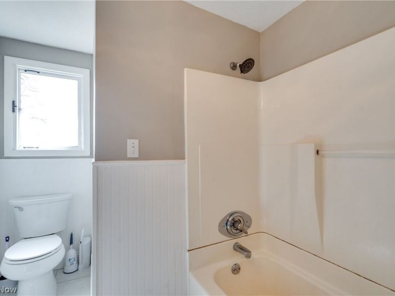 6814 Skylane Street NW, North Canton, OH 44720 Photo 24