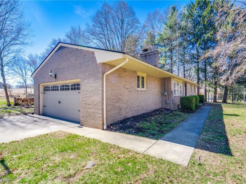 6814 Skylane Street NW, North Canton, OH 44720 Photo 34