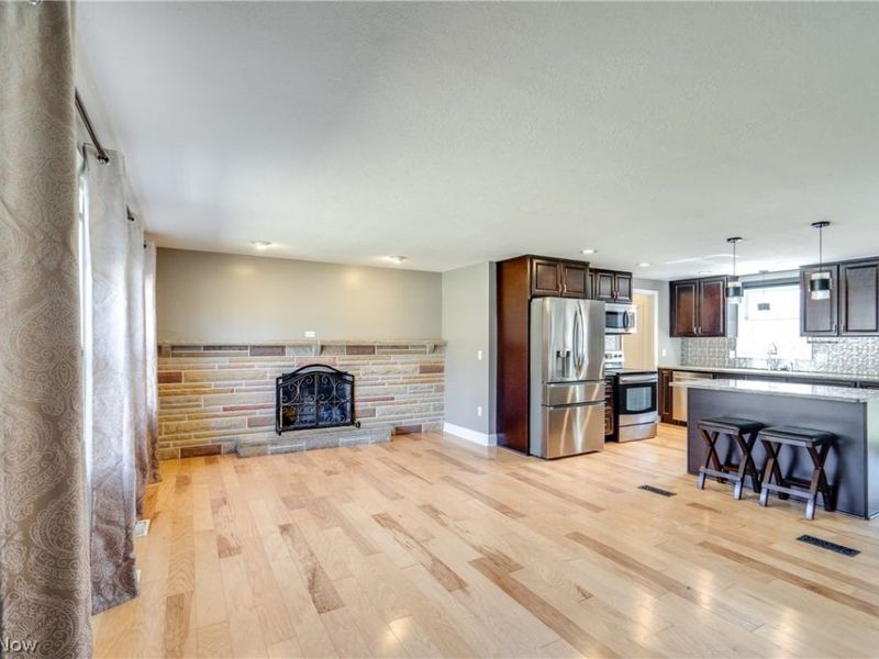 6814 Skylane Street NW, North Canton, OH 44720 Photo 4