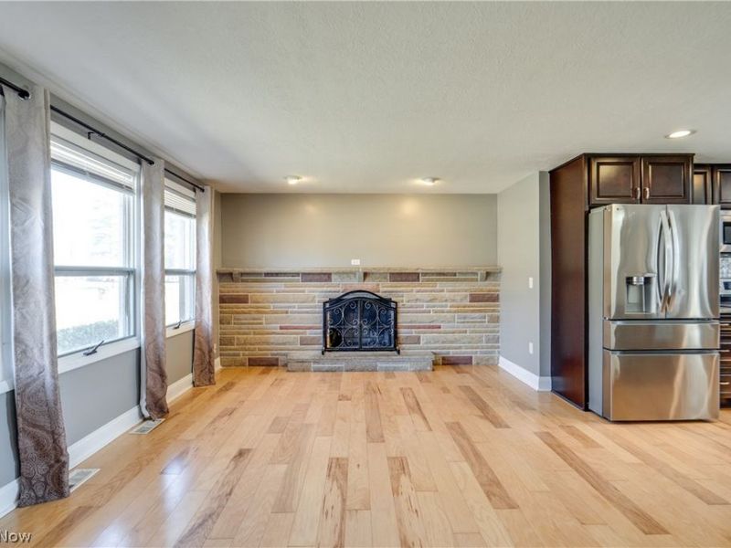 6814 Skylane Street NW, North Canton, OH 44720 Photo 5