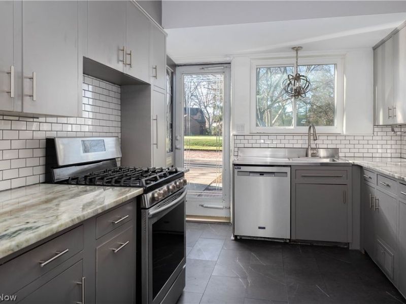 1210 Lennox Avenue NE, Massillon, OH 44646 Photo 4