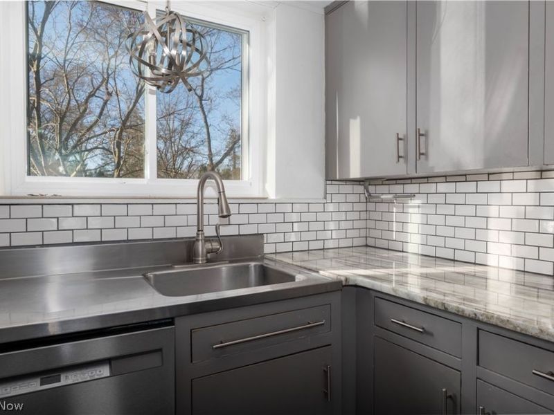 1210 Lennox Avenue NE, Massillon, OH 44646 Photo 7