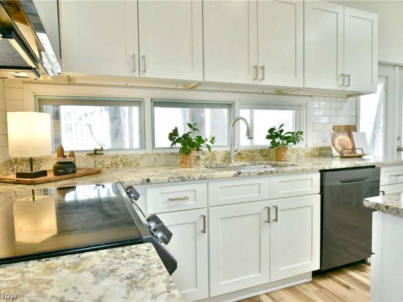 6152 Southern Hills Court , Canfield, OH 44406 Photo 17