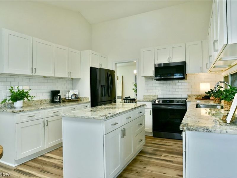 6152 Southern Hills Court , Canfield, OH 44406 Photo 20