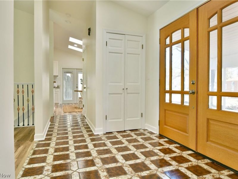 6152 Southern Hills Court , Canfield, OH 44406 Photo 8