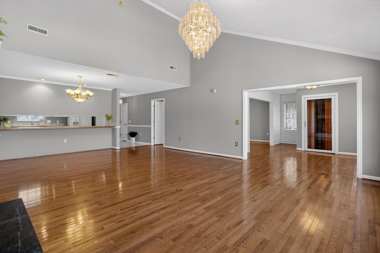 100 Hazel Drive Photo 16