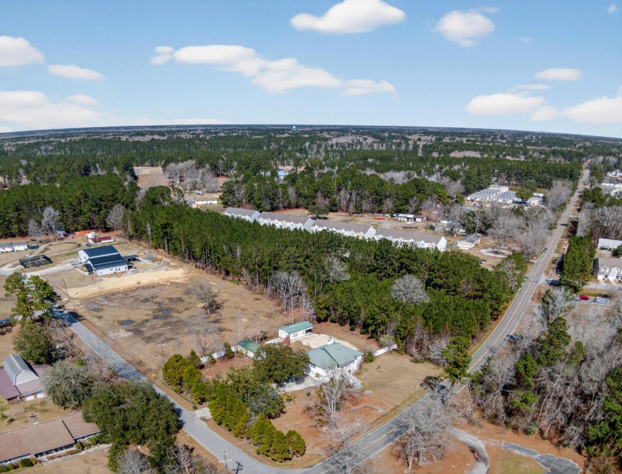 100 Hazel Drive Photo 4