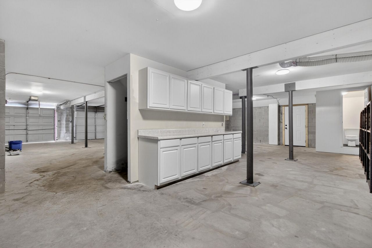 100 Hazel Drive Photo 43