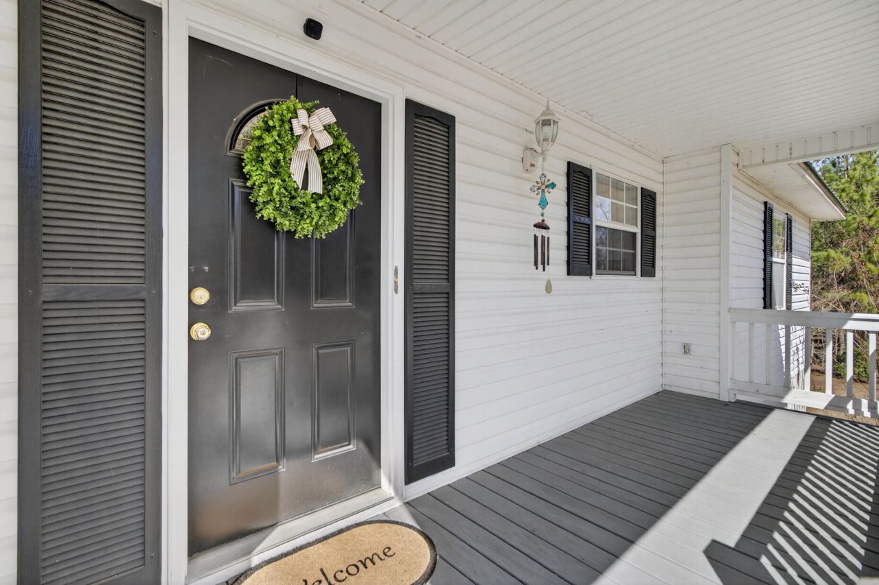 100 Hazel Drive Photo 6