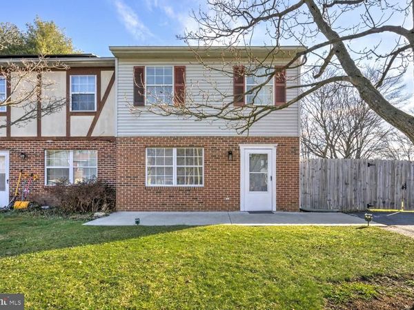 1113 WILLIAMSBURG ROAD, LANCASTER, PA 17603