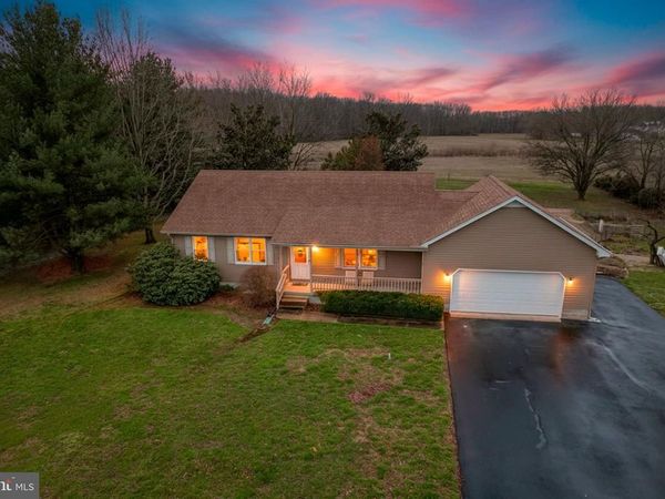 1916 HARTLY ROAD, HARTLY, DE 19953