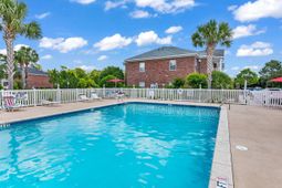 2061 Silvercrest Dr.  photo 4