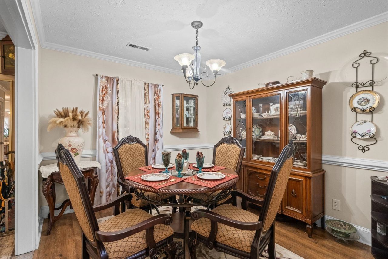 159 Brookgate Dr.  Photo 8