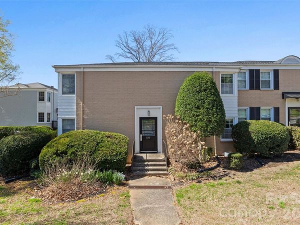 520 Wakefield Drive, Unit B, Charlotte, NC 28209