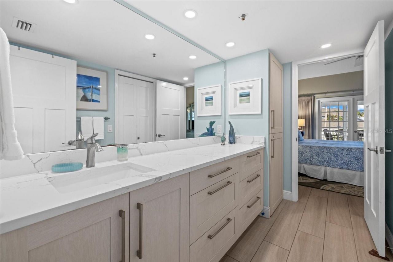 1275 Siesta Bayside Drive, Unit 1275, Sarasota, FL 34242 Photo