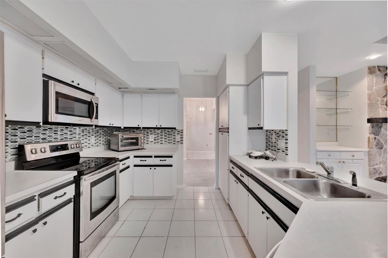 6864 Corral Court, Sarasota, FL 34243 Photo