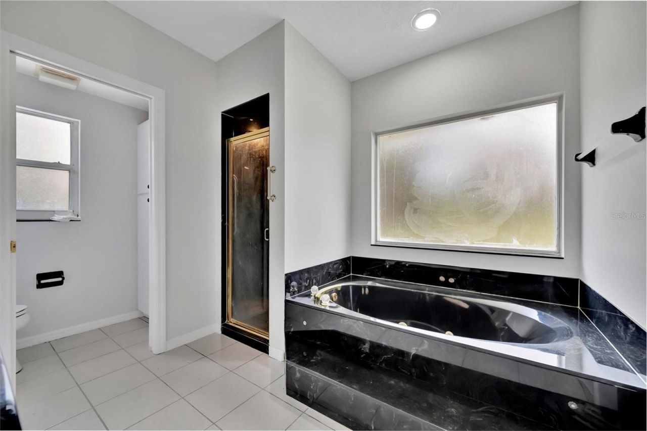 6864 Corral Court, Sarasota, FL 34243 Photo