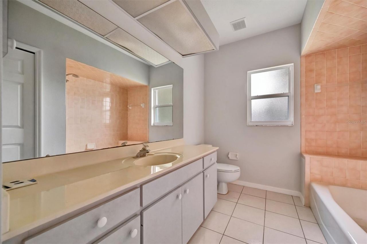 6864 Corral Court, Sarasota, FL 34243 Photo