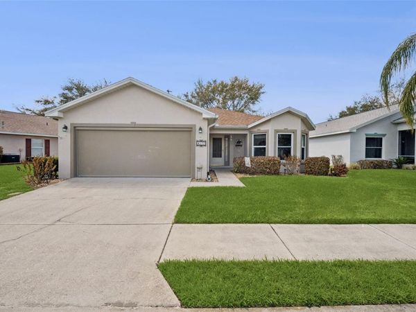 4177 CANNES AVENUE , LAKE WALES, FL 33859