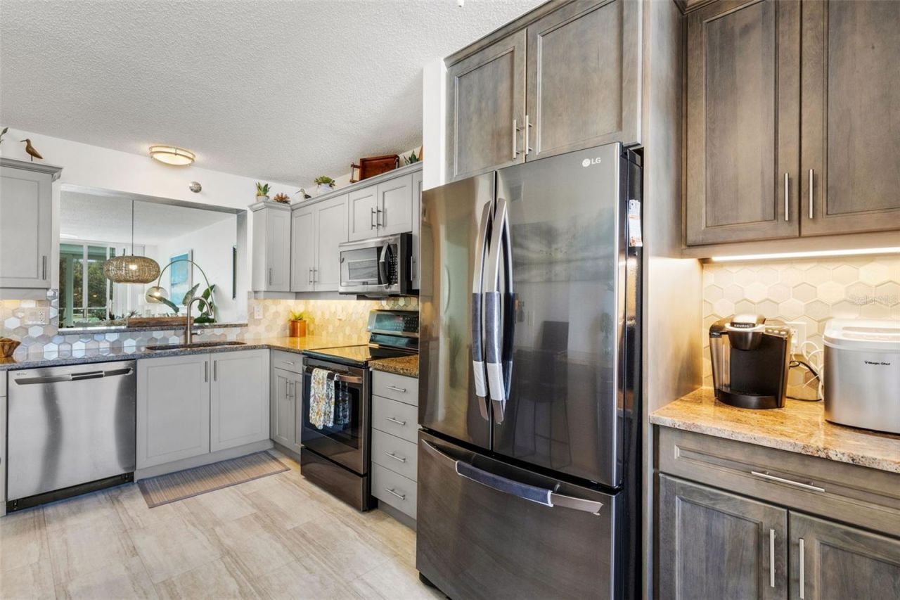 4460 Fairways Boulevard, Unit 105, Bradenton, FL 34209 Photo