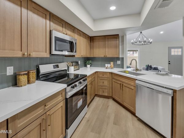 4153 W ARIES Drive, Phoenix, AZ 85053