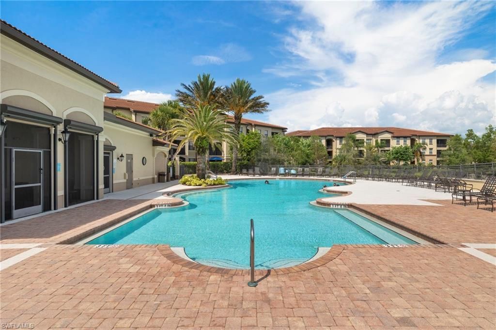 12940 Positano Cir, Unit 204, Naples, FL 34105 Photo