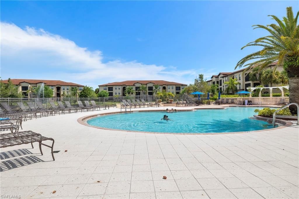 12940 Positano Cir, Unit 204, Naples, FL 34105 Photo