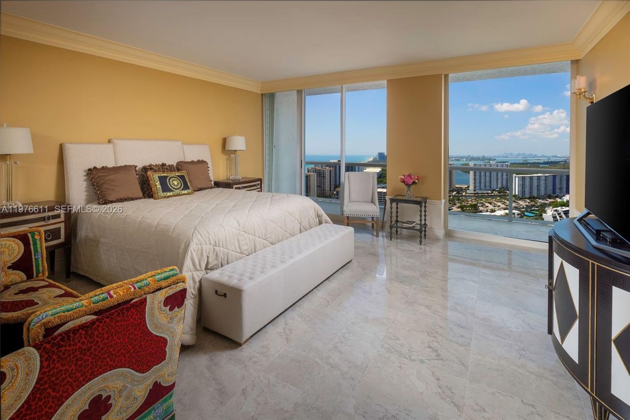 16500 Collins Ave, Unit PHE, Sunny Isles Beach, FL 33160 Photo