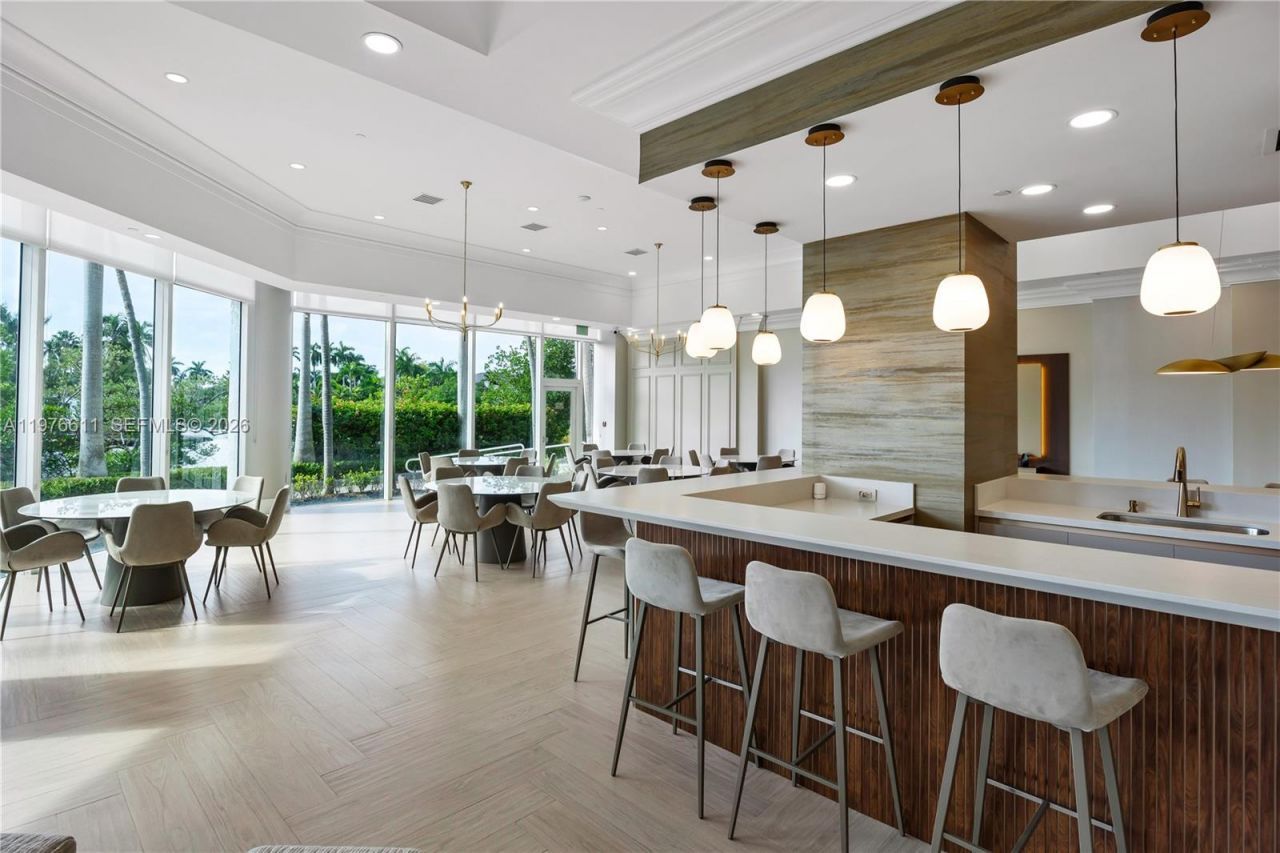 16500 Collins Ave , Unit PHE, Sunny Isles Beach, FL 33160 Photo