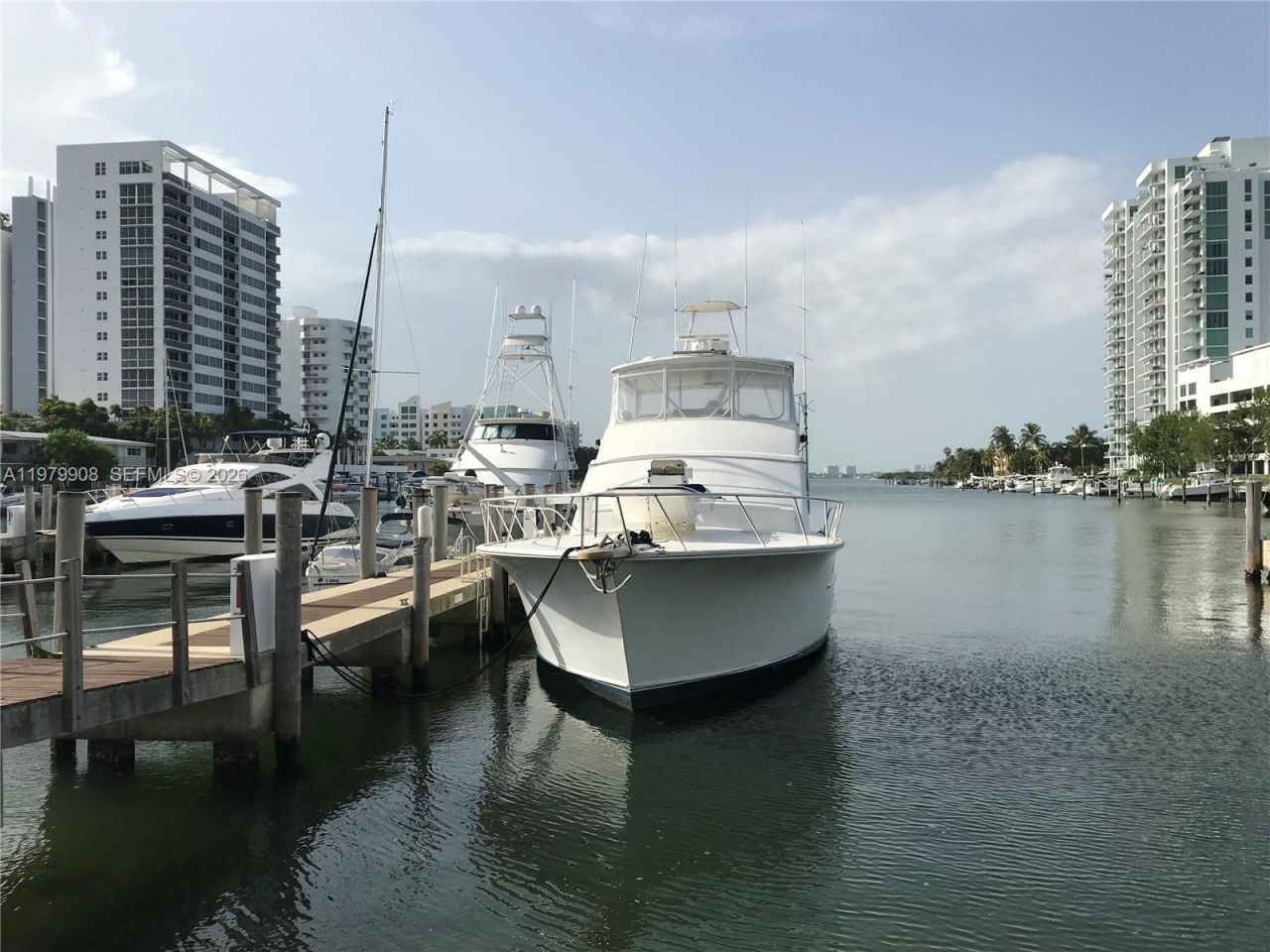 7900 Harbor Island Dr , Unit 523, North Bay Village, FL 33141 Photo