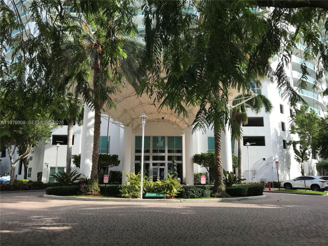 7900 Harbor Island Dr , Unit 523, North Bay Village, FL 33141 Photo