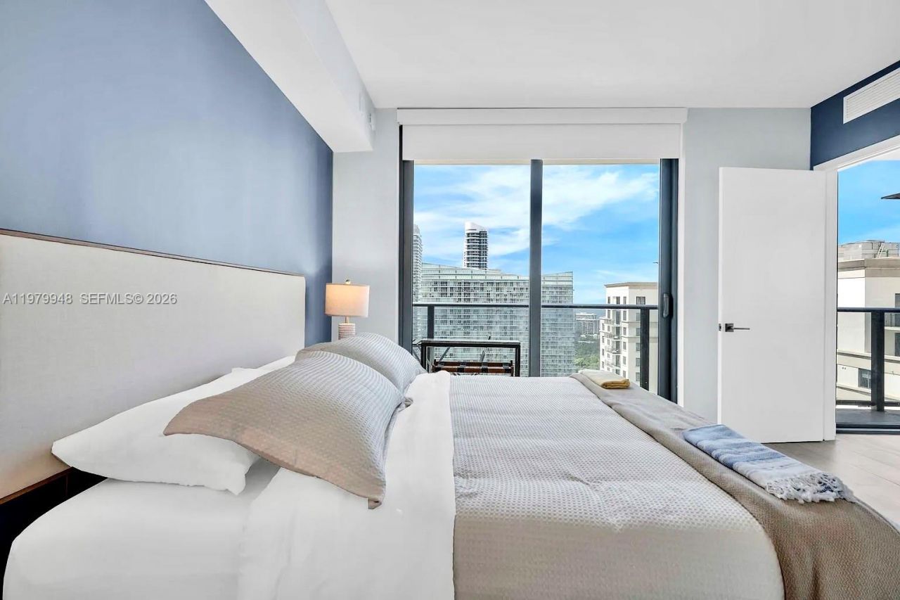 55 SW 9th St, Unit 3306, Miami, FL 33130 Photo