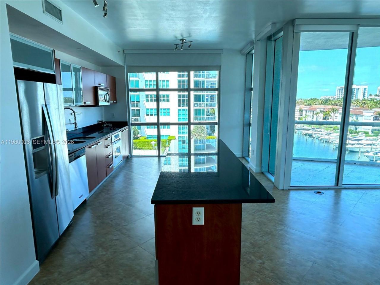 3131 NE 188 St , Unit 2-601, Aventura, FL 33180 Photo