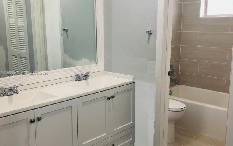 930 Benevento Ave , Unit 930, Coral Gables, FL 33146 Photo