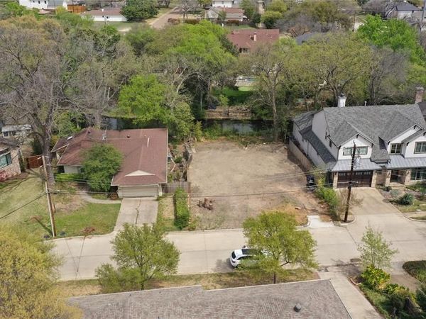 6751 Lakefair Circle , Dallas, TX 75214