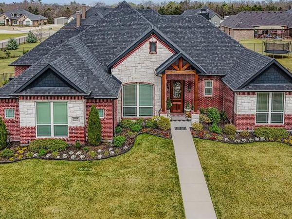 1008 Balgair Street, Caddo Mills, TX 75135