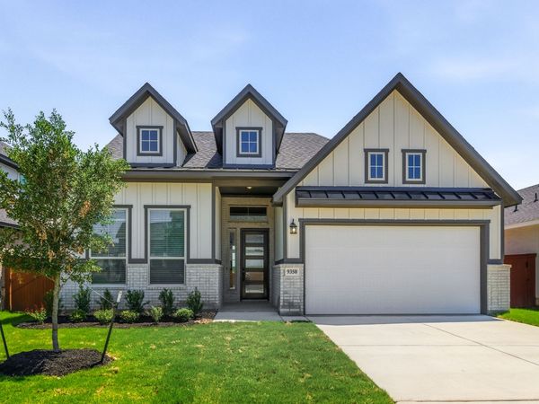 9350 Luke Path, San Antonio, TX 78254