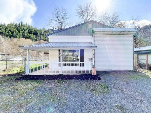 1805 Michigan Ave, Orofino, ID 83544