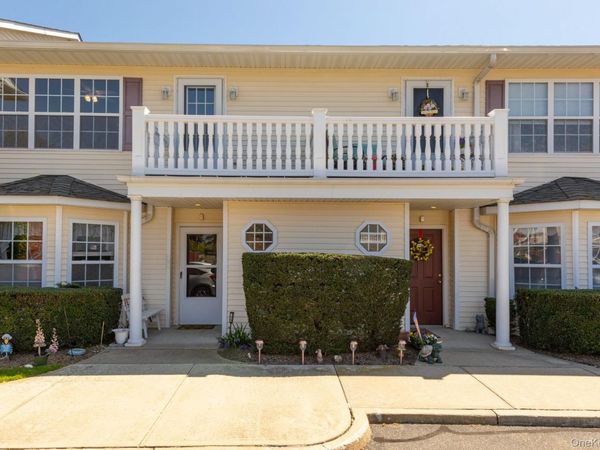 314 Flurry Lane , West Babylon, NY 11704