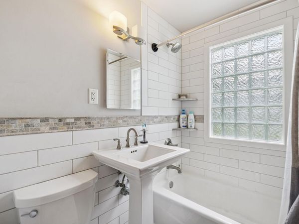 1273 7th Street W, Saint Paul, MN 55102