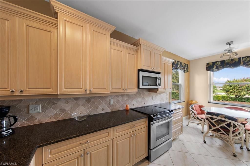 8086 Queen Palm Ln, Unit 328, Fort Myers, FL 33966 Photo