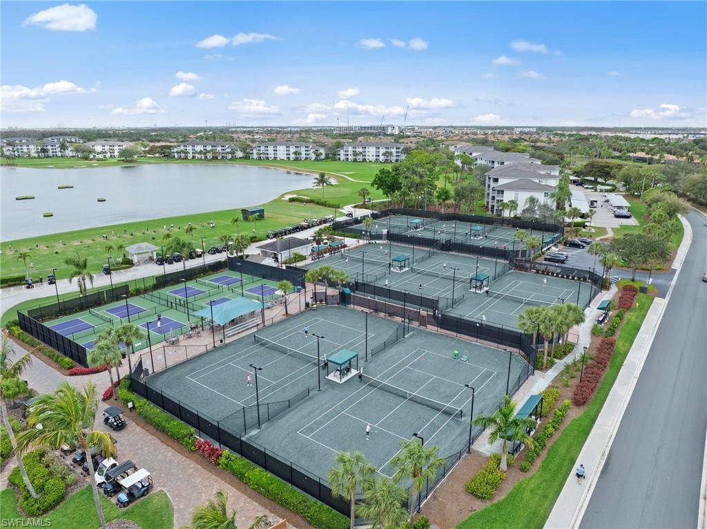 8086 Queen Palm Ln, Unit 328, Fort Myers, FL 33966 Photo