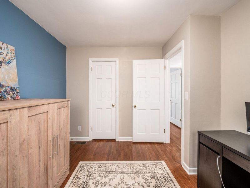 366 Parkview Drive, Columbus, OH 43202 Photo 18