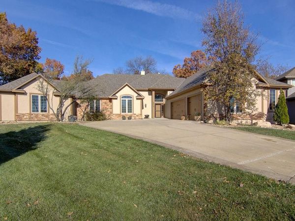 6819 Woodstock Court, Shawnee, KS 66218