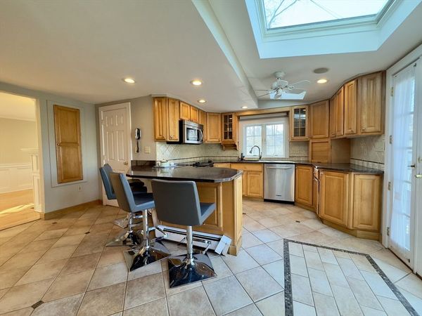 105 Brookside Rd, Braintree, MA 02184