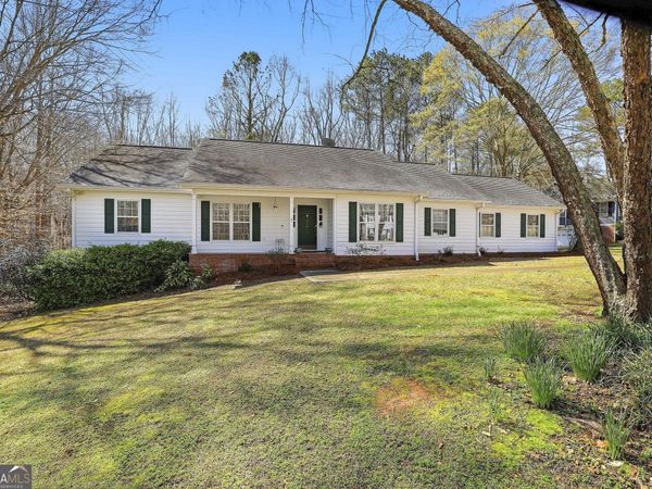 210 Felton Drive, Fayetteville, GA 30214