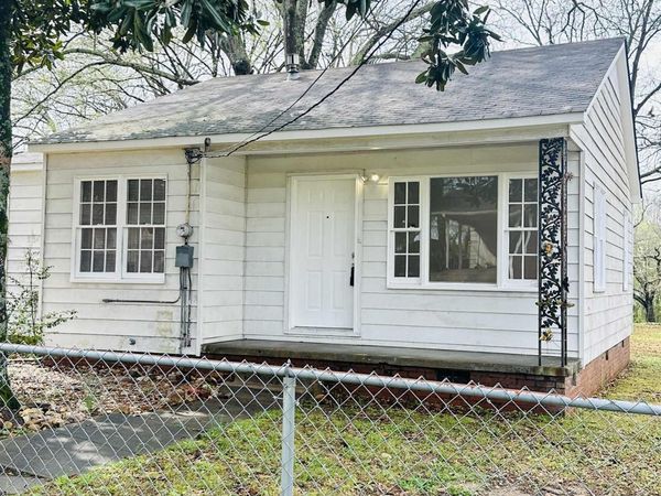 630 Hoover Street , Malvern, AR 72104