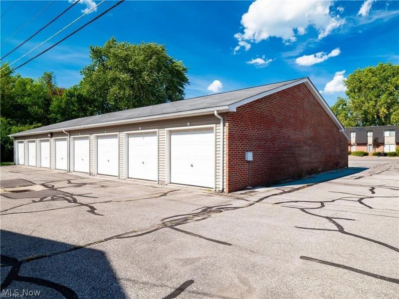 216 Moore Road , Unit 3J, Avon Lake, OH 44012 Photo 13